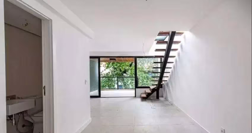 Apartamento 2 quartos, reformado, rua vinicius de moraes - ipanema