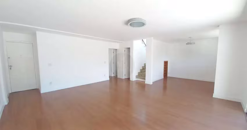 Cobertura duplex reformada no recreio - piscina e churrasqueira