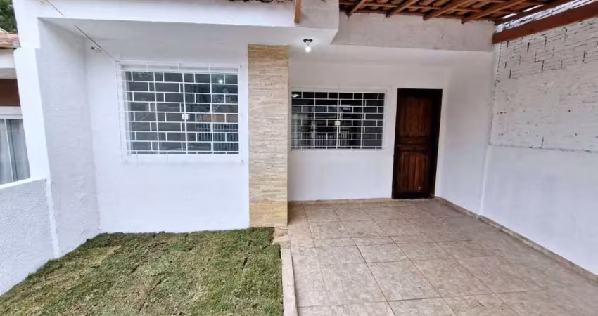 Casa de 03 dormitórios para locação no bairro gralha azul em fazenda rio grande