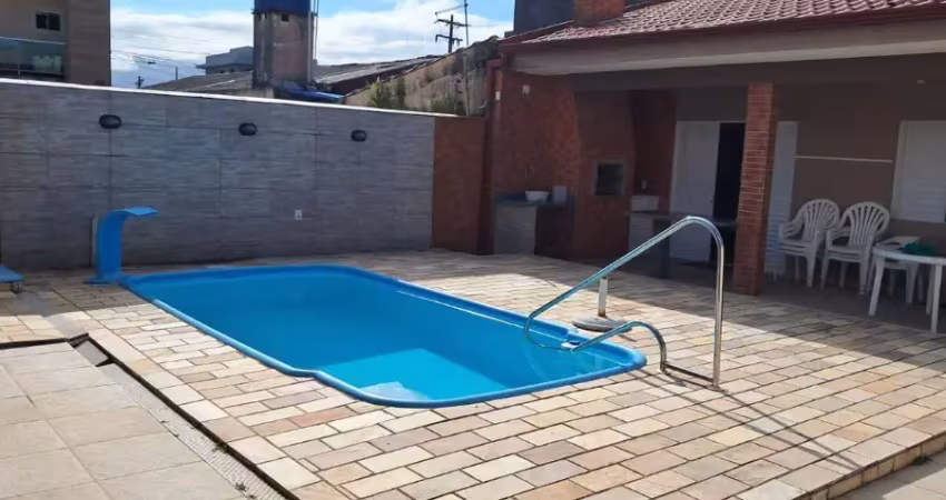 Alugo casa na praia matinhos com piscina por diária