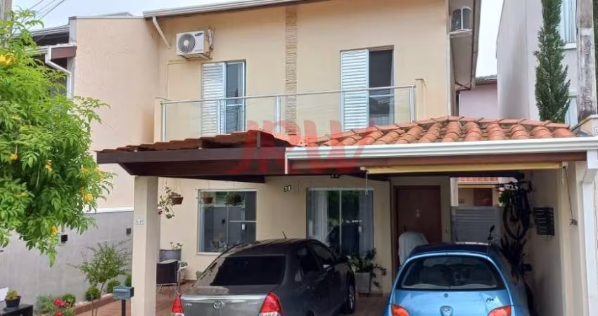 Sobrado do Condomínio Villagio di Itaici.