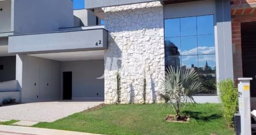 Casa térrea no condomínio  Residêncial London Park no Bairro Itaici na cidade de indaiatuba só