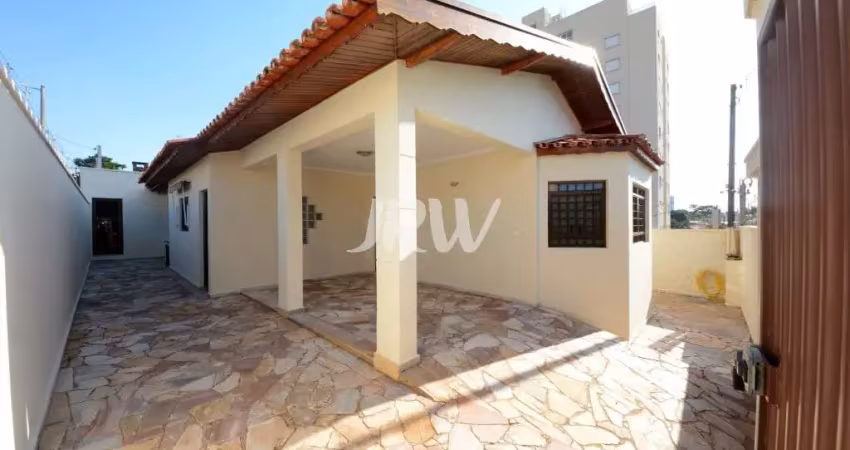 Casa a venda no bairro vila teller na cidade de indaiatuba sp   terreno  : 277,50 m2 casa térrea : 180,55 m2  sala de estar e jantar com jardim de inv