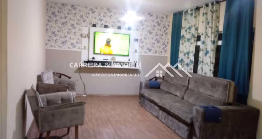 SOBRADO COM EDICULA A VENDA, 3 DORMITÓRIOS, SALA, COZINHA, 3 VAGAS. ESTAÇÃO METRÔ CAPÃO REDONDO.LINHA LILÁS. PARQUE MARIA HELENA. JARDIM SANDRA.