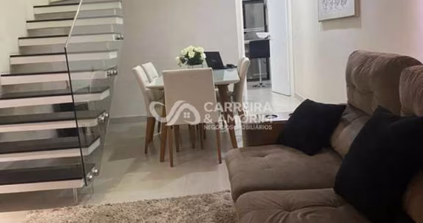 SOBRADO A VENDA, 3 DORMITÓRIOS, SUÍTE, CLOSET, VARANDA,  ÁREA GOURMET, 4 VAGAS DE GARAGEM, PRÓXIMO AO METRÔ CAMPO LIMPO, JARDIM GERMÂNIA.