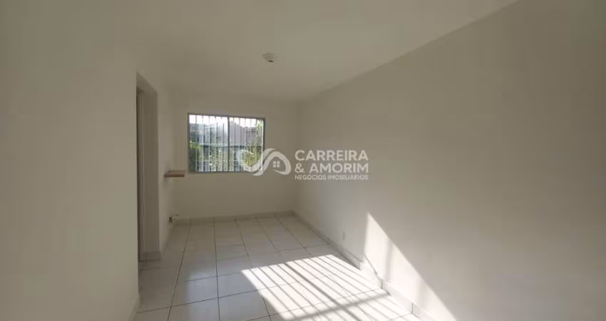 VENDO APARTAMENTO PNE COM 02 DORMITÓRIOS, SALA 2 AMBIENTES COM VAGA DE GARAGEM NO HORTO DO YPE / PARQUE MUNHOZ.