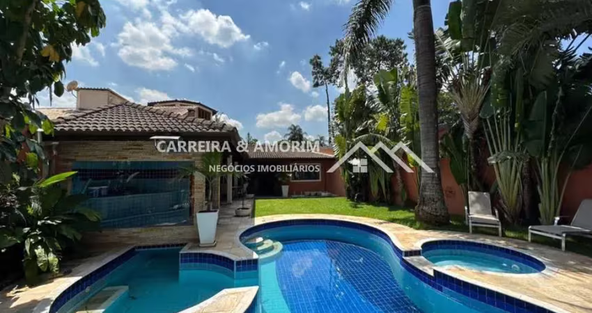 Casa a venda, sobrado alto padrão 5 suítes, master com hidro, closet e sacada, lareira, piscina, 6 vagas, amplo espaço gourmet. bolsão de interlagos.