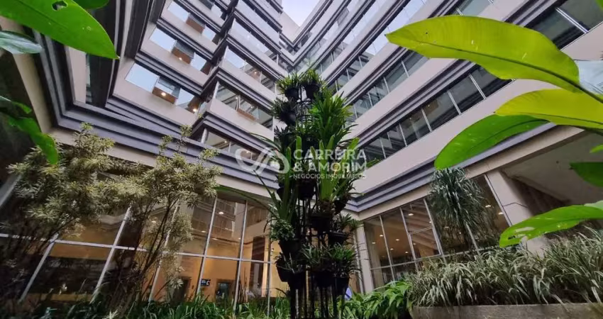 SALA COMERCIAL PARA LOCAÇÃO NA VILA ANDRADE, SÃO PAULO-SP: 3 SALAS, 1 BANHEIRO, 2 VAGAS, 72M² DE ÁREA!