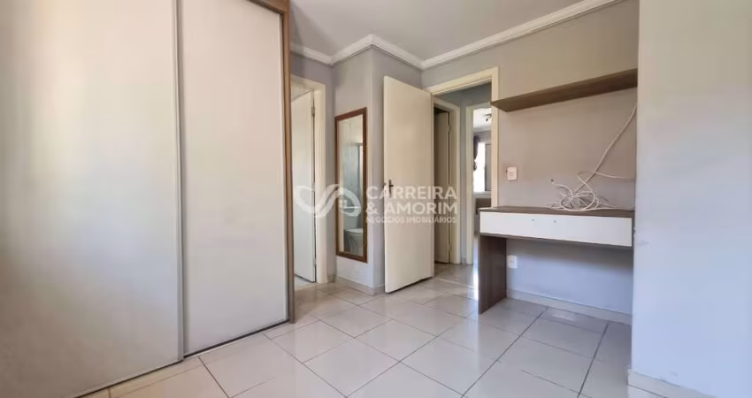 CASA A VENDA EM CONDOMÍNIO, 3 DORMITÓRIOS, SUÍTE, SALA 2 AMBIENTES, 3 BANHEIROS, QUINTAL, 2 VAGAS. CONDOMINIO VILLAGIO VILA FIORI. PARQUE MUNHOZ.