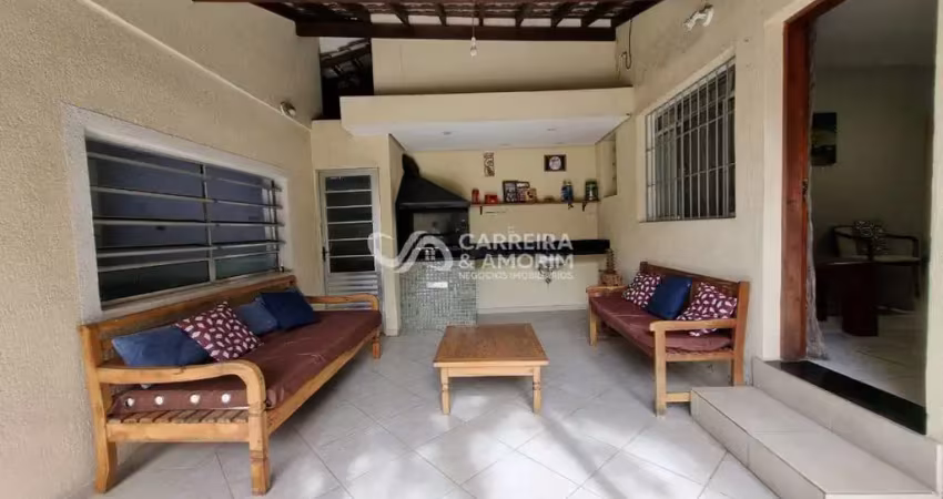 Casa a venda, sobrado 4 doritórios, 3 banheiros, 1 suíte, 4 vagas + edicula nos fundos - jardim são luís.