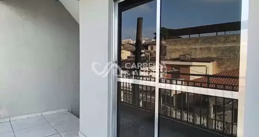 Casa para alugar, com 03 comodos, com sacada, área de serviço, jardim germânia, a 5 minutos, do terminal capelinha, metrô campo limpo.