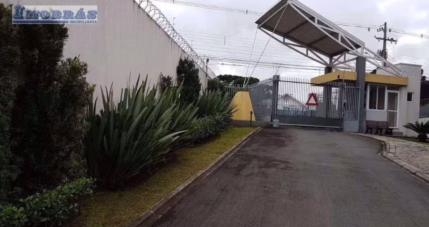 Sobrado com 3 dormitórios para alugar, 91 m² por R$ 2.250,00/mês - Xaxim - Curitiba/PR