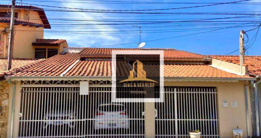 Casa com 4 dormitórios à venda, 242 m² por R$ 750.000,00 - Cidade Jardim - Jacareí/SP