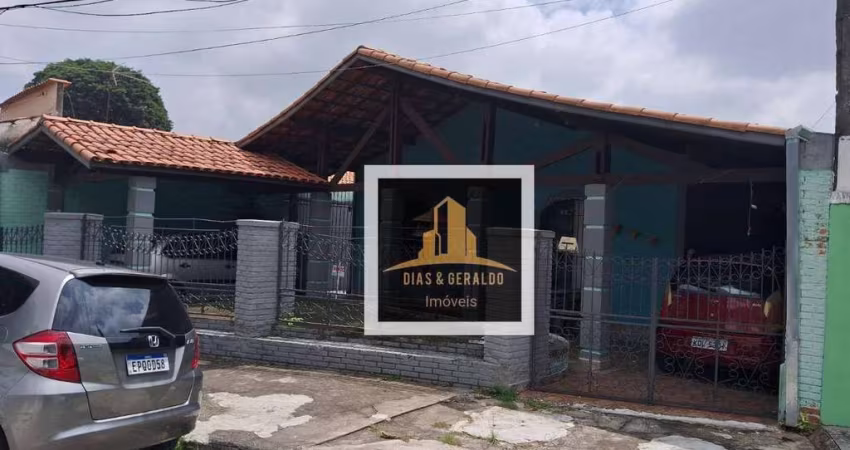 Casa com 3 dormitórios à venda, 292 m² por R$ 742.000,00 - Jardim Oriente - São José dos Campos/SP