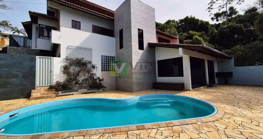 Casa com 4 quartos à venda na Cabeçudas, Itajaí 