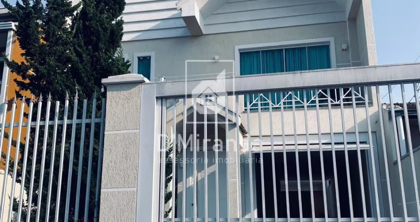 Sobrado em Pinhais, com 1 suíte, duas demi súite, aquecimento solar