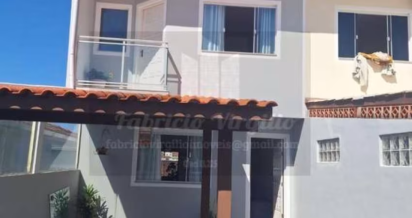 Sobrado para Venda em São José, Forquilhas, 2 dormitórios, 2 banheiros, 1 vaga