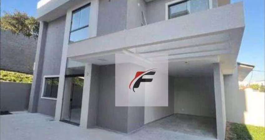 Sobrado com 3 dormitórios à venda, 140 m² por R$ 750.000,00 - Xaxim - Curitiba/PR