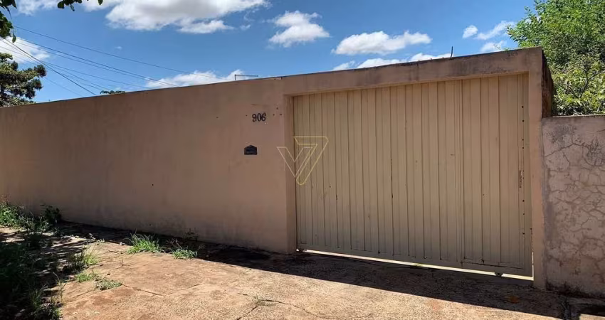 Espaçosa Casa a venda, no Jardim Leonor, região oeste de Londrina!