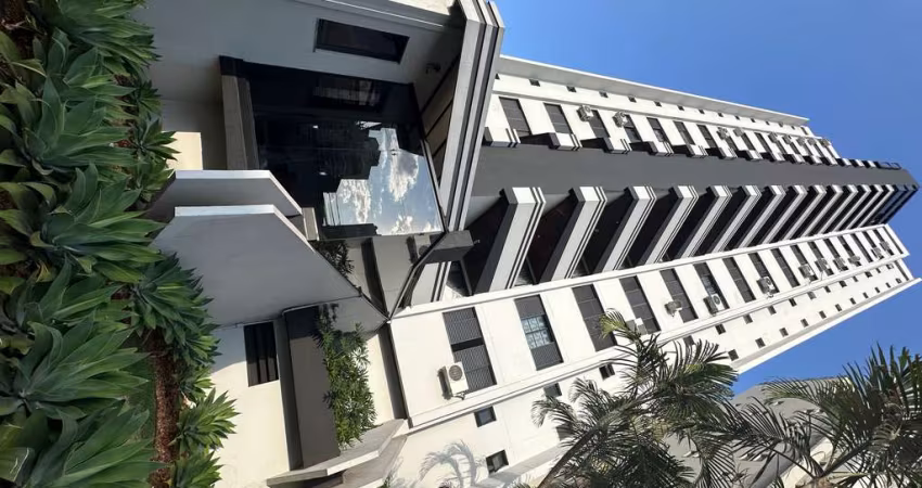 Excelente apartamento com 3 dormitórios à venda, Londrina, PR
