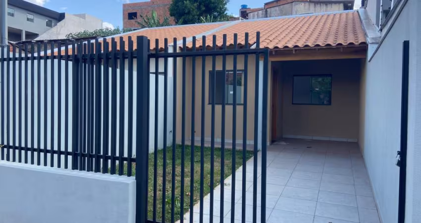 Casa Geminada 2 Quartos, Excelente Acabamento, Financiamento, 66,59m², Bairro Colinas, Londrina, PR