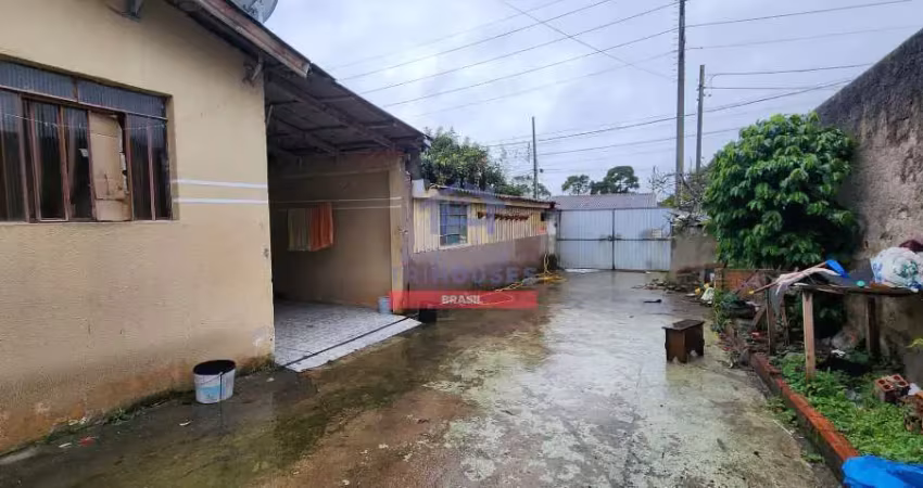 Terreno á venda em rio pequeno, com 3 casas não averbadas. aceita caminhão na negociação.