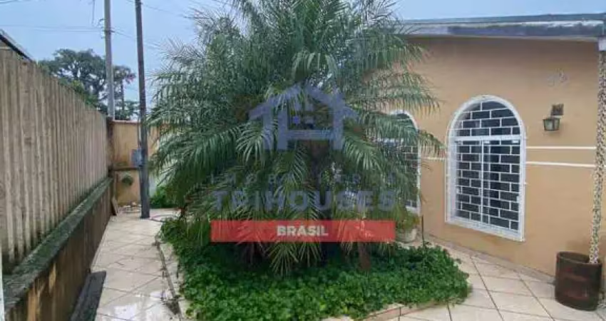 Excelente casa térrea  com 3 dormitórios à venda, no bairro  Alto Boqueirão