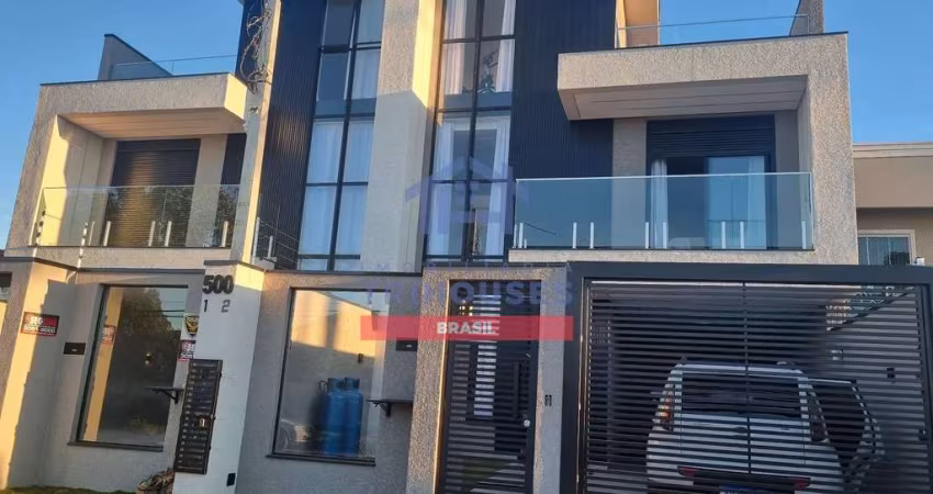 Lindo sobrado com 1 SUÍTE à venda, Capão da Imbuia, Curitiba, PR por apenas R$1.435.200,00!!