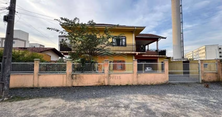 CASA no ADHEMAR GARCIA com 0 quartos para VENDA, 228 m²