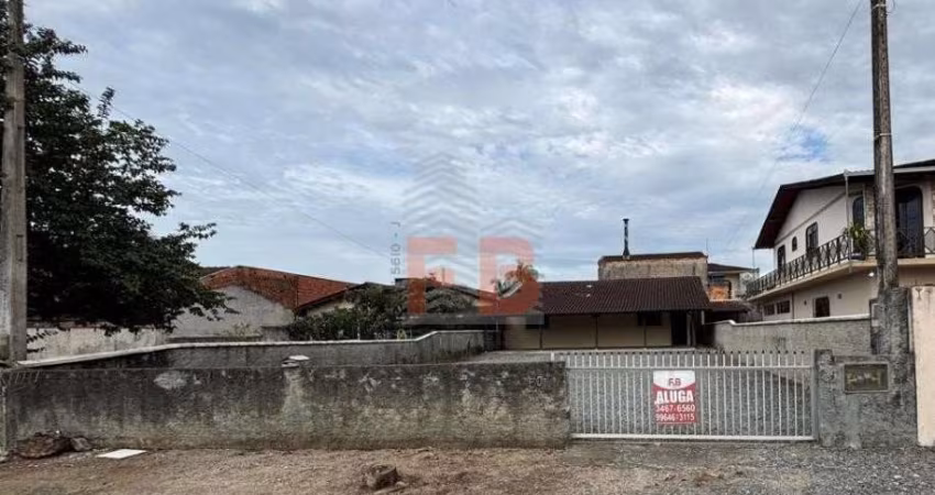 CASA no JARDIM IRIRIÚ com 2 quartos para LOCAÇÃO, 60 m²