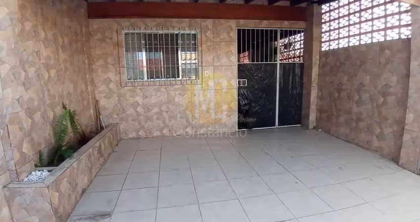 Casa a venda com 1 dormitório e quintal em caraguatatuba - sp