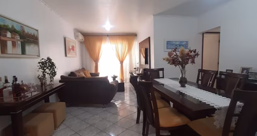 Oportunidade Única no Coração do Bom Abrigo – A 150m da Praia!