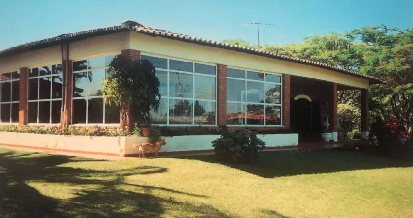 Indaiatuba: Sítio Com 6.000 m², Área Verde E Lazer Completo.
