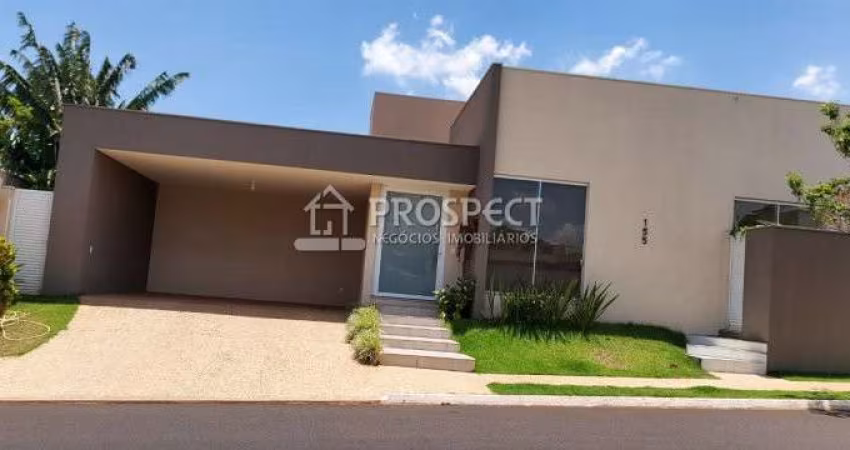 Casa no Condomínio Vista Bela | 3 dormitórios | 4 vagas