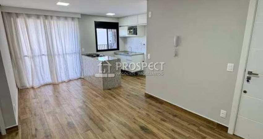 LINDO APARTAMENTO COM SUÍTE