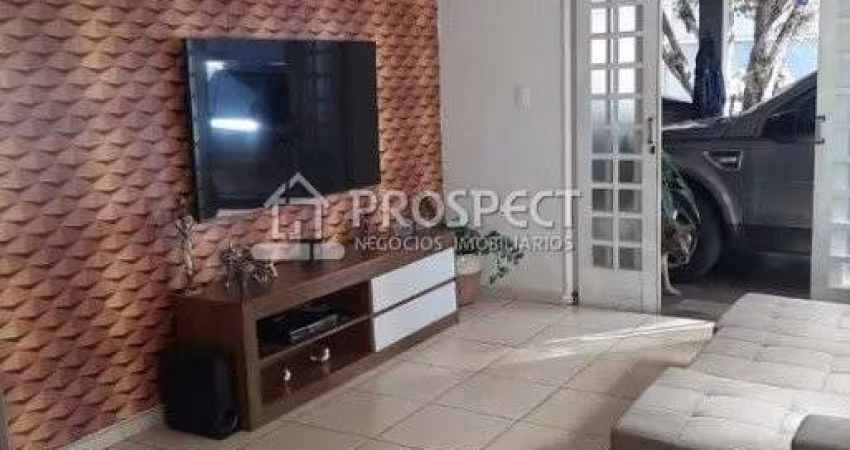 Casa na Lagoinha | 4 dormitórios | 2 vagas cobertas