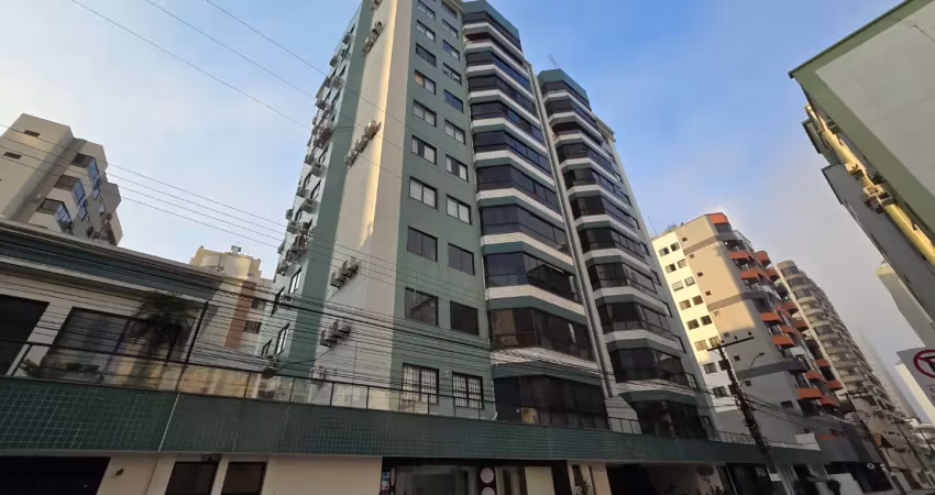 Oportunidade de compra, 3 dormitórios, 2 vagas, área de lazer.