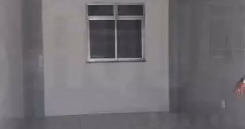 Casa em condomínio fechado com 2 quartos para alugar na Rua Caçu, Taquara, Rio de Janeiro