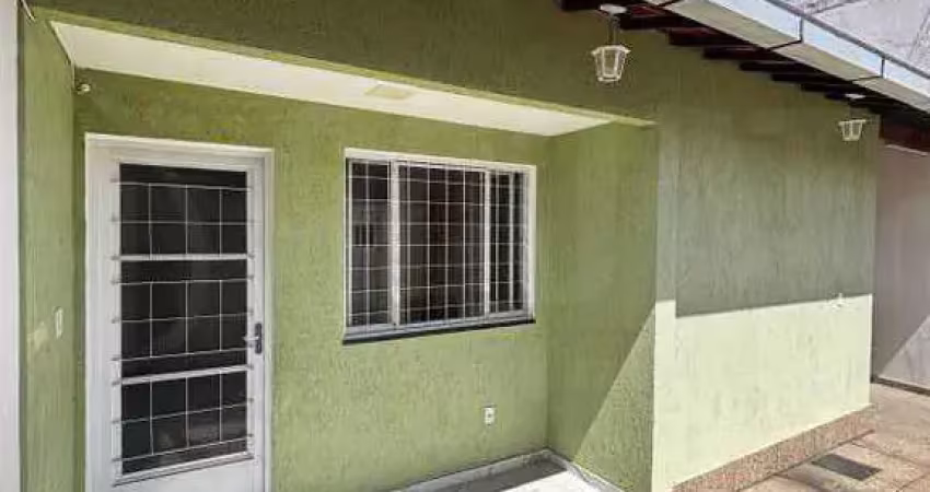 Casa com 2 quartos à venda na Rua Sargento Luís da Silva, Taquara, Rio de Janeiro