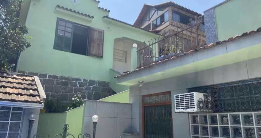 Casa com 5 quartos à venda na Rua Comendador Siqueira, Pechincha, Rio de Janeiro