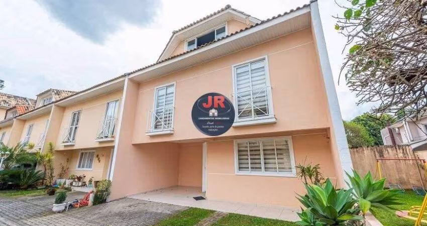 Triplex em condomínio, 3 quartos sendo uma suíte com 140m²