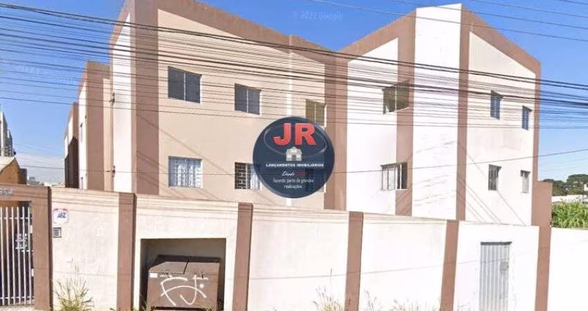 Cobertura duplex semi mobiliada, com 2 quartos e duas vagas, no Sítio Cercado