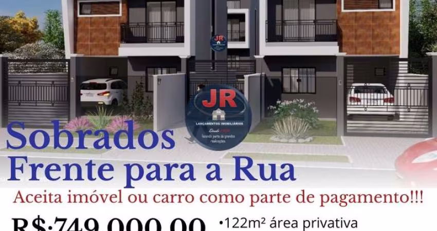 Sobrados de frente para a rua à venda no bairro Uberaba - Curitiba/PR