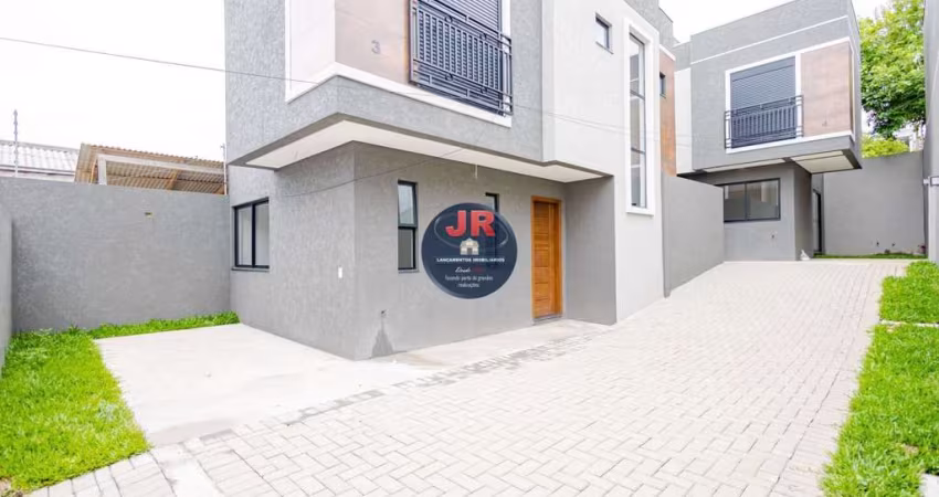 Sobrado em condominio a venda no bairro Alto em Curitiba