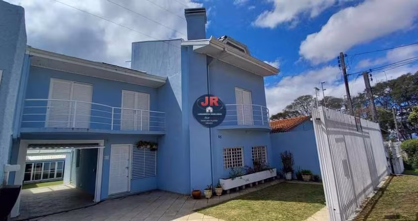 Triplex Alto Padrão, com um amplo espaço e piscina, 3 quartos sendo uma suíte