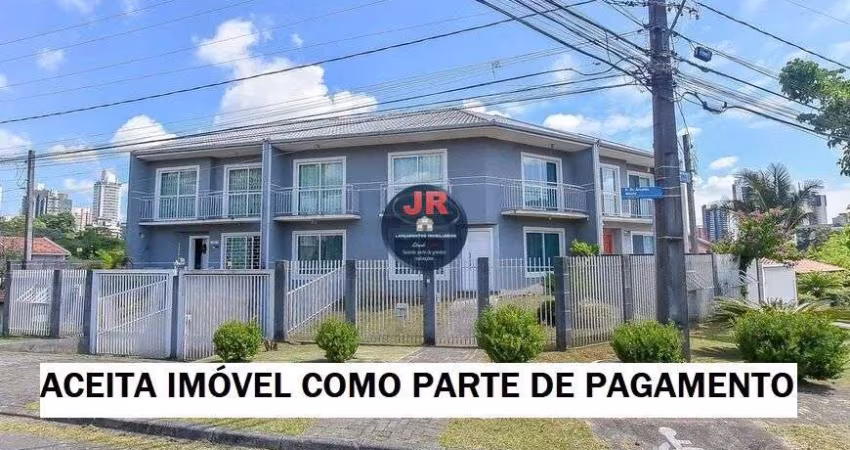 Sobrado de esquina, 4 quartos à Venda no mossunguê.