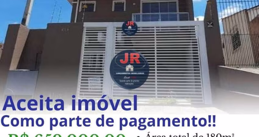 Sobrado triplex frente pra rua a venda bairro alto 660 mil topo permuta