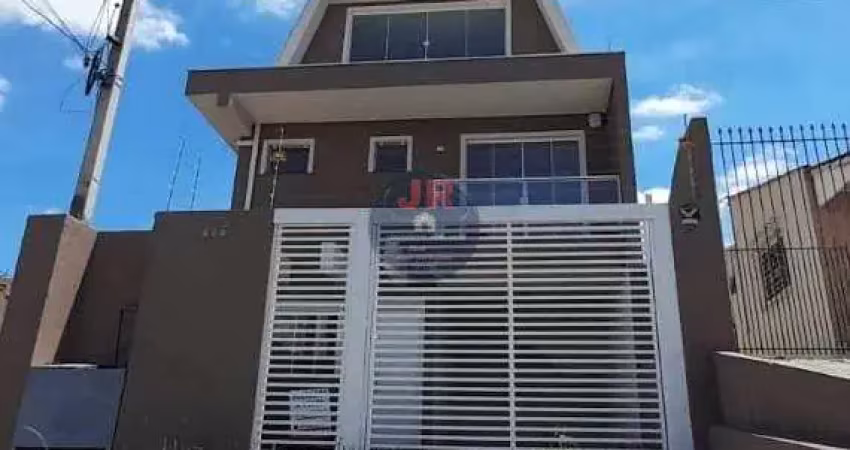 Sobrado triplex frente pra rua a venda bairro alto 660 mil topo permuta