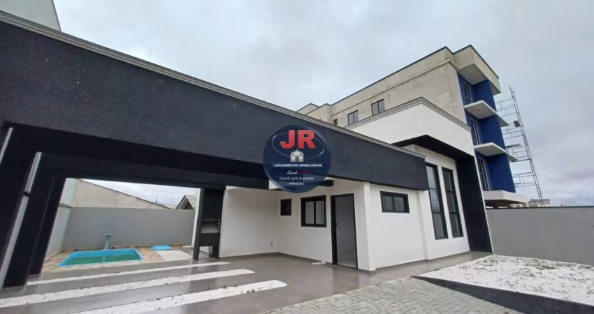 Casa térrea nova com piscina, 3 quartos sendo um deles com suíte e 5 vagas
