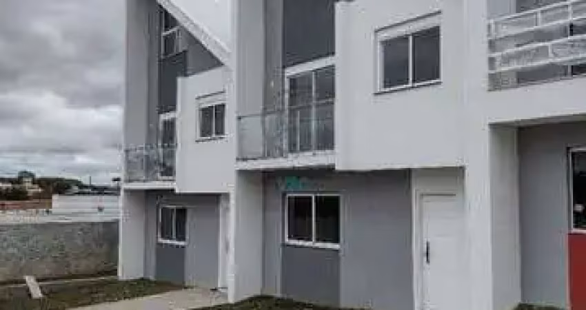 Sobrado triplex em condomínio à venda no campo comprido.